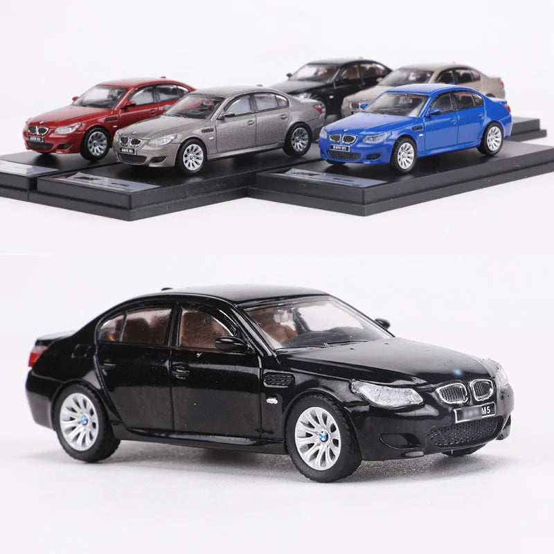 1:64 BMW M5 Diecast