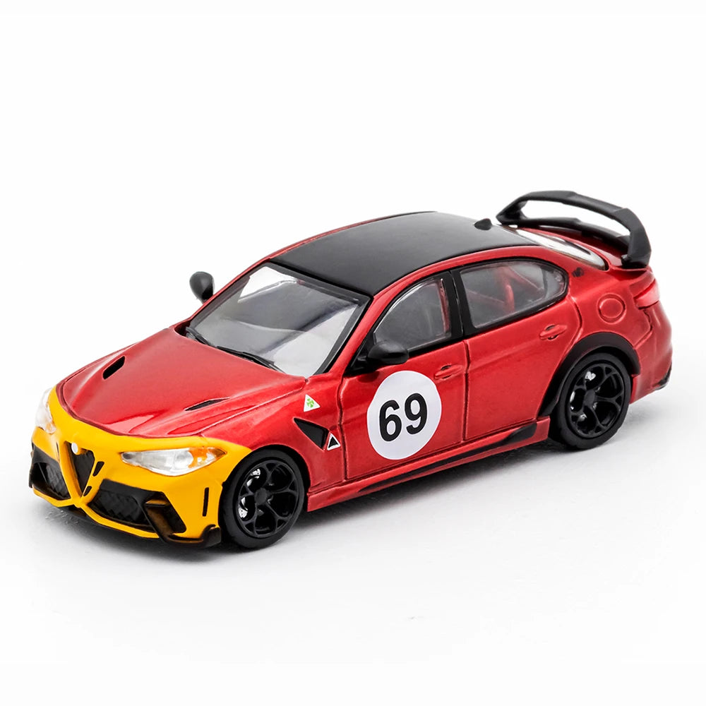 1:64 Alfa Romeo Giulia GTAm Diecast