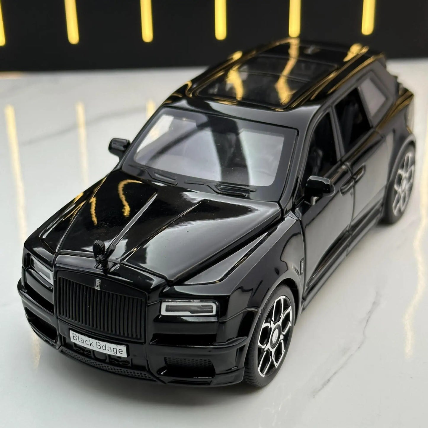 1:32 Rolls-Royce Cullinan Diecast