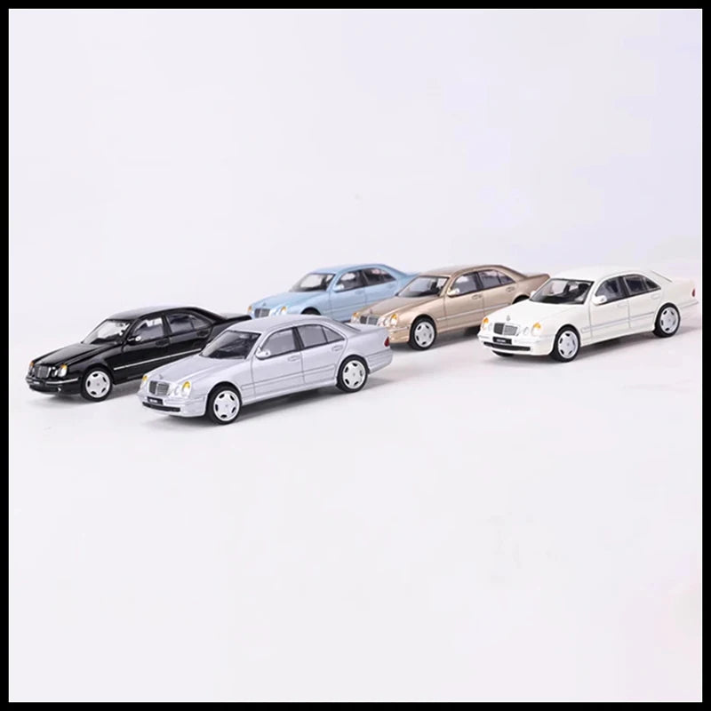 1:64 Mercedes E55 AMG W210 Diecast